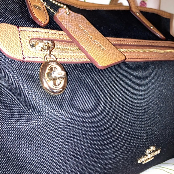 Coach Black and Tan Tote Bag with Gold Hardware - Picture 11 of 13